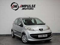 Used Peugeot 107 68 HP (50 kW) 2008 Silver Hatchback