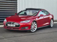 Used Tesla Model S 339 kW (462 HP) 2015 Red Hatchback