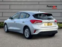 Usado Ford Focus Titanium 123 HP (90 kW) 2020 Prateado Citadino
