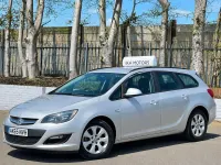 Used Vauxhall Astra Design Edition 136 HP (100 kW) 2015 Silver Estate