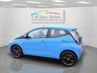 Used Toyota Aygo X-cite 69 HP (50 kW) 2016 Blue Hatchback