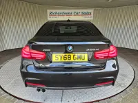 Begagnad BMW 320 M Sport 190 HK (139 kW) 2018 Svart Sedan