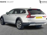 Used Volvo V90 Plus 235 HP (172 kW) 2023 Silver dawn Estate