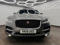 Usado Jaguar F-Pace Portfolio 180 HP (132 kW) 2019 Cinzento SUV