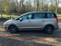 Used Peugeot 5008 Active 120 HP (88 kW) 2015 Grey MPV
