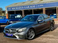 Usado Mercedes C300 AMG Line Premium 2018 Gris Berlina