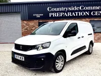 Used Peugeot Partner Premium 100 HP (73 kW) 2022 White MPV