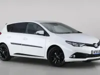 Used Toyota Auris Hybrid Design 136 HP (100 kW) 2018 White Hatchback