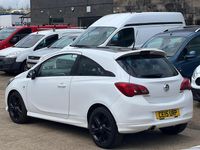 Used Vauxhall Corsa Edition 115 HP (84 kW) 2015 White Hatchback
