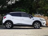 Used Renault Captur Techno 91 HP (66 kW) 2023 White/black SUV