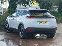 Begagnad Peugeot e-2008 Allure 100 kW (136 HK) 2024 Vit SUV