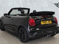 Begagnad Mini John Cooper Works 228 HK (167 kW) 2021 Svart Halvkombi