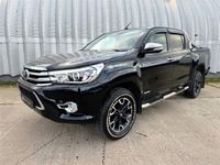 used Toyota HiLux x 2.4 INVINCIBLE X 4WD D-4D DCB 148 BHP