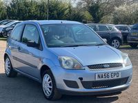 Usado Ford Fiesta Style 74 HP (54 kW) 2006 Azul Citadino