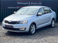 Usado Skoda Rapid SE L 110 HP (80 kW) 2017 Prateado Citadino