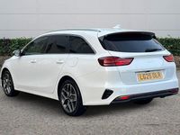 Used Kia Ceed 138 HP (101 kW) 2025 White Hatchback