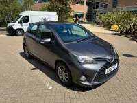 Used Toyota Yaris 99 HP (72 kW) 2015 Grey Hatchback