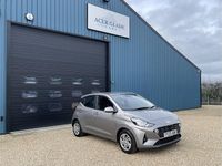 Used Hyundai i10 SE 67 HP (49 kW) 2023 Bronze Hatchback