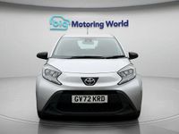 Used Toyota Aygo X PURE 72 HP (52 kW) 2023 Silver SUV