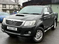 Used Toyota HiLux 171 HP (125 kW) 2012 Black Pickup