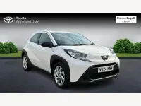 Used Toyota Aygo X PURE 72 HP (52 kW) 2024 White SUV