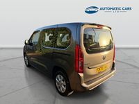 Używany Vauxhall Combo S 130 KM (95 kW) 2020 Szary Minivan