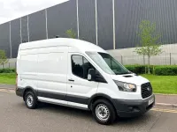 Usado Ford Transit 130 HP (95 kW) 2018 Branco Van
