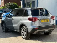 Usado Suzuki Vitara SZ-T 129 CV (94 kW) 2024 Gris SUV