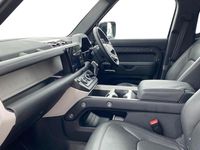 Used Land Rover Defender HSE Dynamic 350 HP (257 kW) 2024 Grey SUV