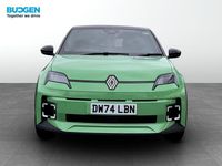 Used Renault 5 E-Tech Komfort 58 kW (79 HP) 2025 Green Hatchback