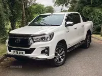 Used Toyota HiLux 150 HP (110 kW) 2019 White Pickup