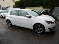 Usado Peugeot 308 Allure 130 CV (95 kW) 2014 Blanco Utilitario