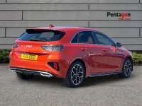 Używany Kia Ceed GT-Line 158 KM (116 kW) 2024 Pomarańczowy Hatchback