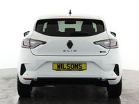 Used Renault Clio V Techno 143 HP (105 kW) 2025 Solid  glacier white  Hatchback