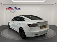 Used Tesla Model 3 Performance 82 kW (112 HP) 2019 White Sedan