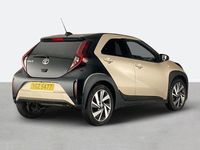 Używany Toyota Aygo X 72 KM (52 kW) 2023 Beżowy SUV
