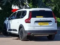Used Dacia Jogger Extreme 140 HP (102 kW) 2024 White MPV
