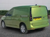 Usado VW Caddy Pro 122 HP (89 kW) 2025 Verde Monovolume