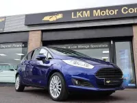 Used Ford Fiesta Titanium 75 HP (55 kW) 2015 Blue Hatchback