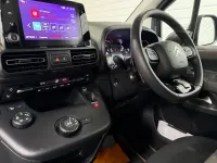 Usado Citroën Berlingo XTR 131 CV (96 kW) 2022 Gris Monovolumen
