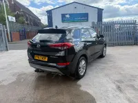 Usado Hyundai Tucson SE 136 CV (100 kW) 2017 Negro SUV