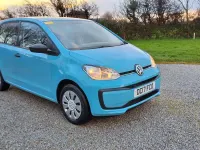 Used VW up! take up! 60 HP (44 kW) 2017 Blue Hatchback