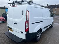 Used Ford Transit Custom 105 HP (77 kW) 2018 White Van