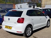 Used VW Polo Match 59 HP (43 kW) 2016 White Hatchback