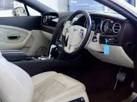 Begagnad Bentley Continental 625 HK (459 kW) 2014 Vit Sportkupé