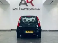 Usado Mitsubishi Colt 94 HP (69 kW) 2009 Preto Citadino