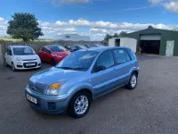 Used Ford Fusion Zetec 2008 Blue Hatchback
