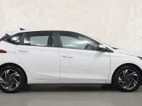 Używany Hyundai i20 SE 99 KM (72 kW) 2021 Biały Hatchback