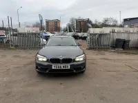 Begagnad BMW 116 Efficient Dynamics 2016 Grå Halvkombi