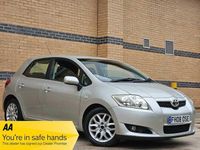 Usado Toyota Auris T3 124 HP (91 kW) 2008 Prateado Citadino